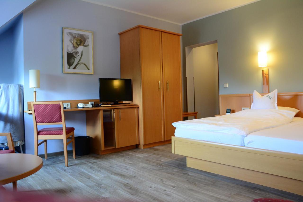 Hotel Restaurant "Zur Post" Holdorf Eksteriør bilde