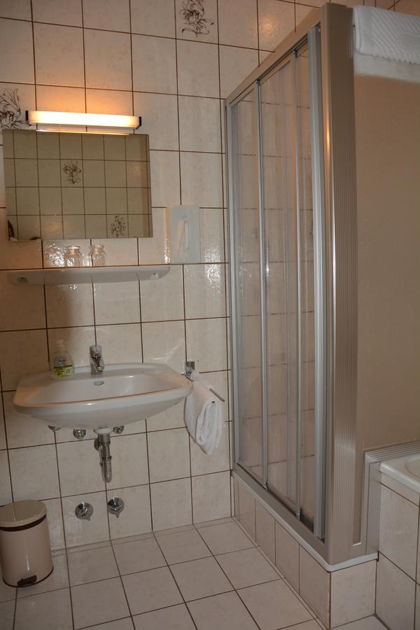 Hotel Restaurant "Zur Post" Holdorf Eksteriør bilde